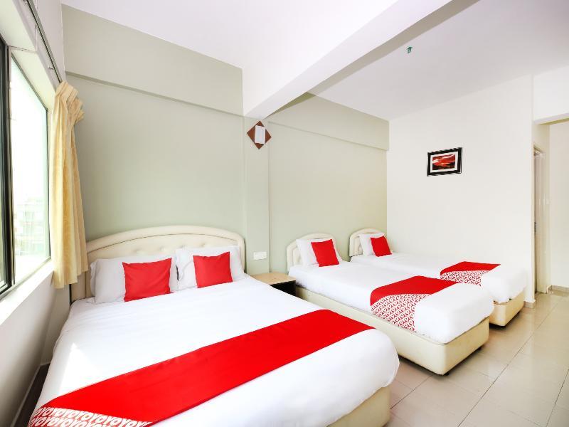 Oyo 602 Hotel Sri Mutiara Bahau Экстерьер фото